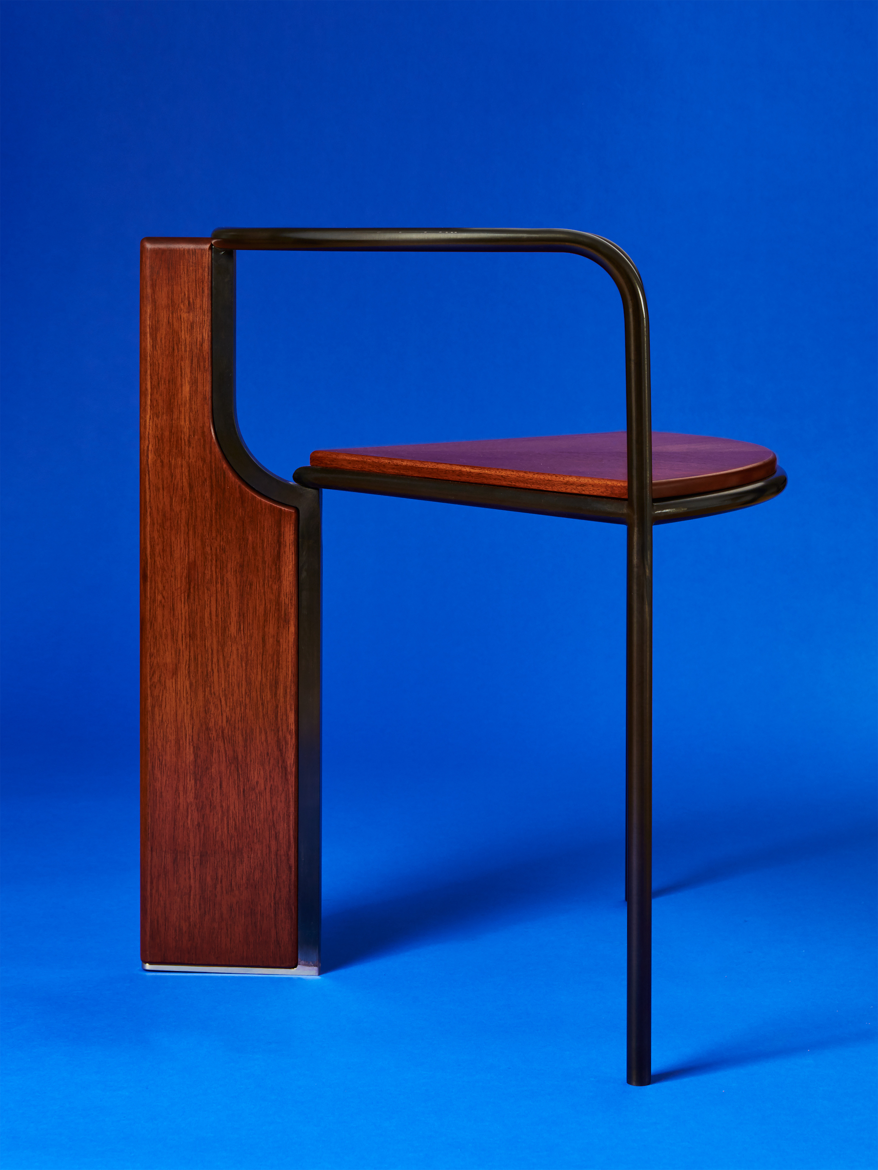 Fin Chair by PELLE