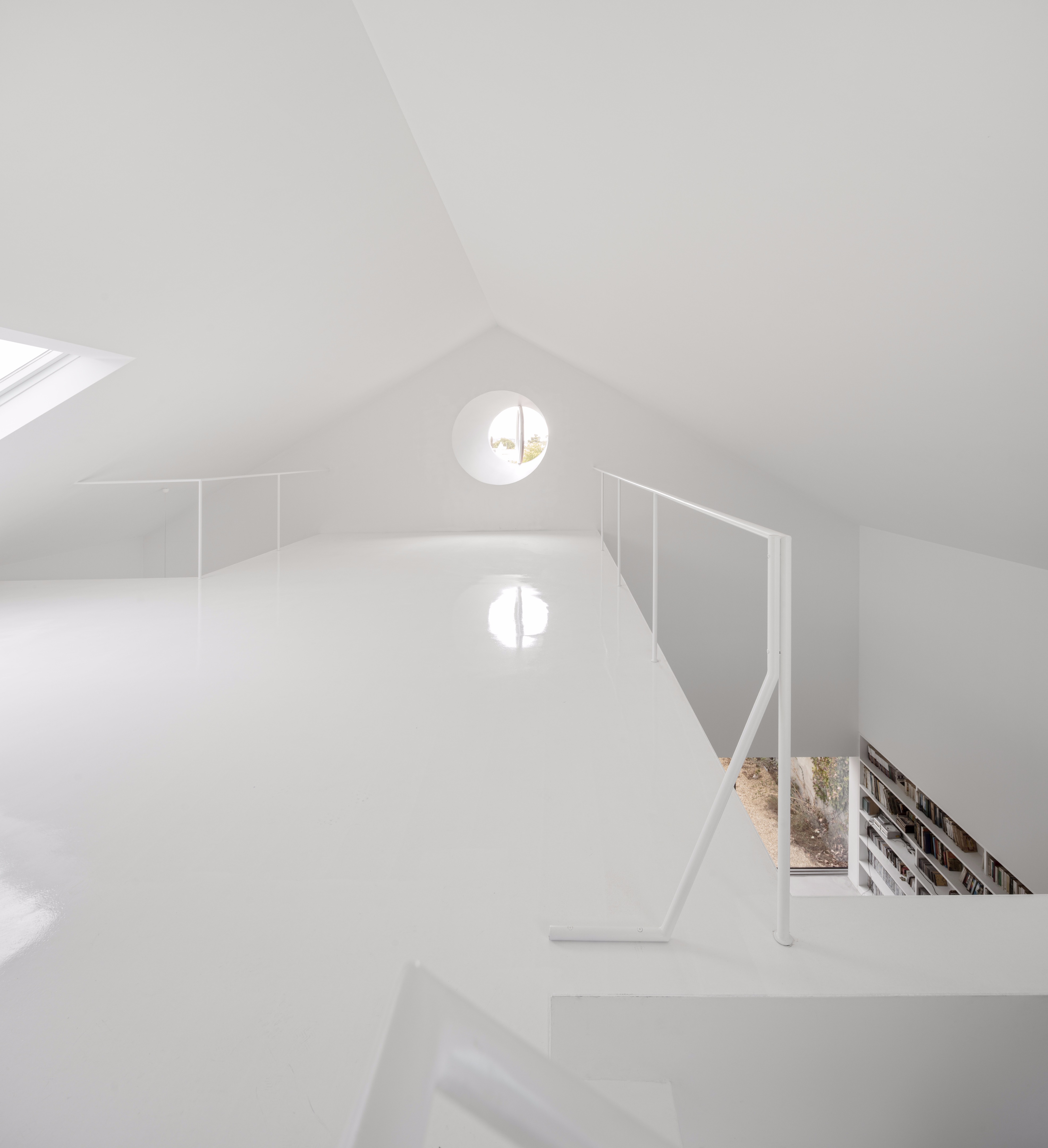 Red House in Lisbon, Portugal by extrastudio