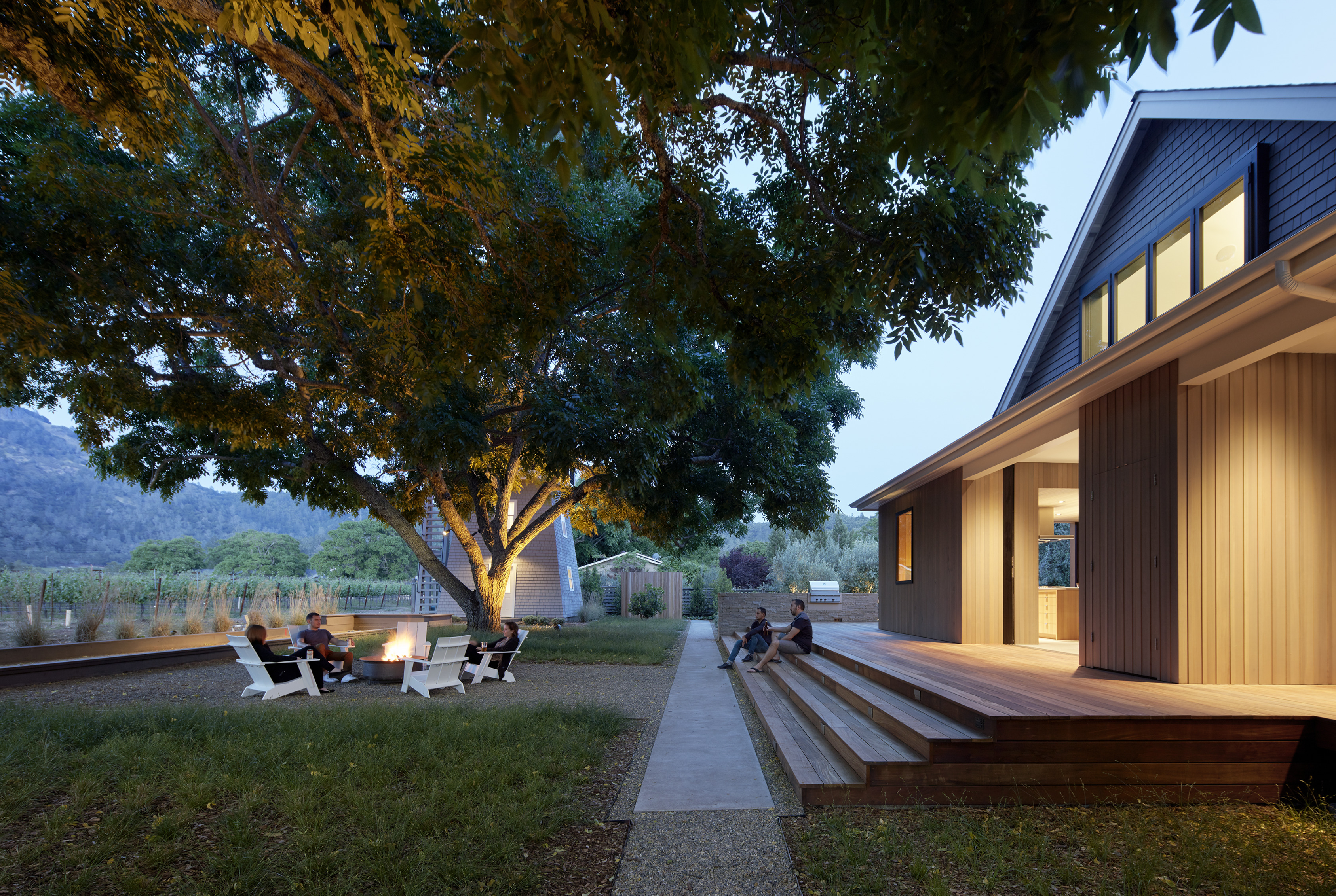 Wine Country Farmhouse in Calistoga, CA by Bohlin Cywinski Jackson