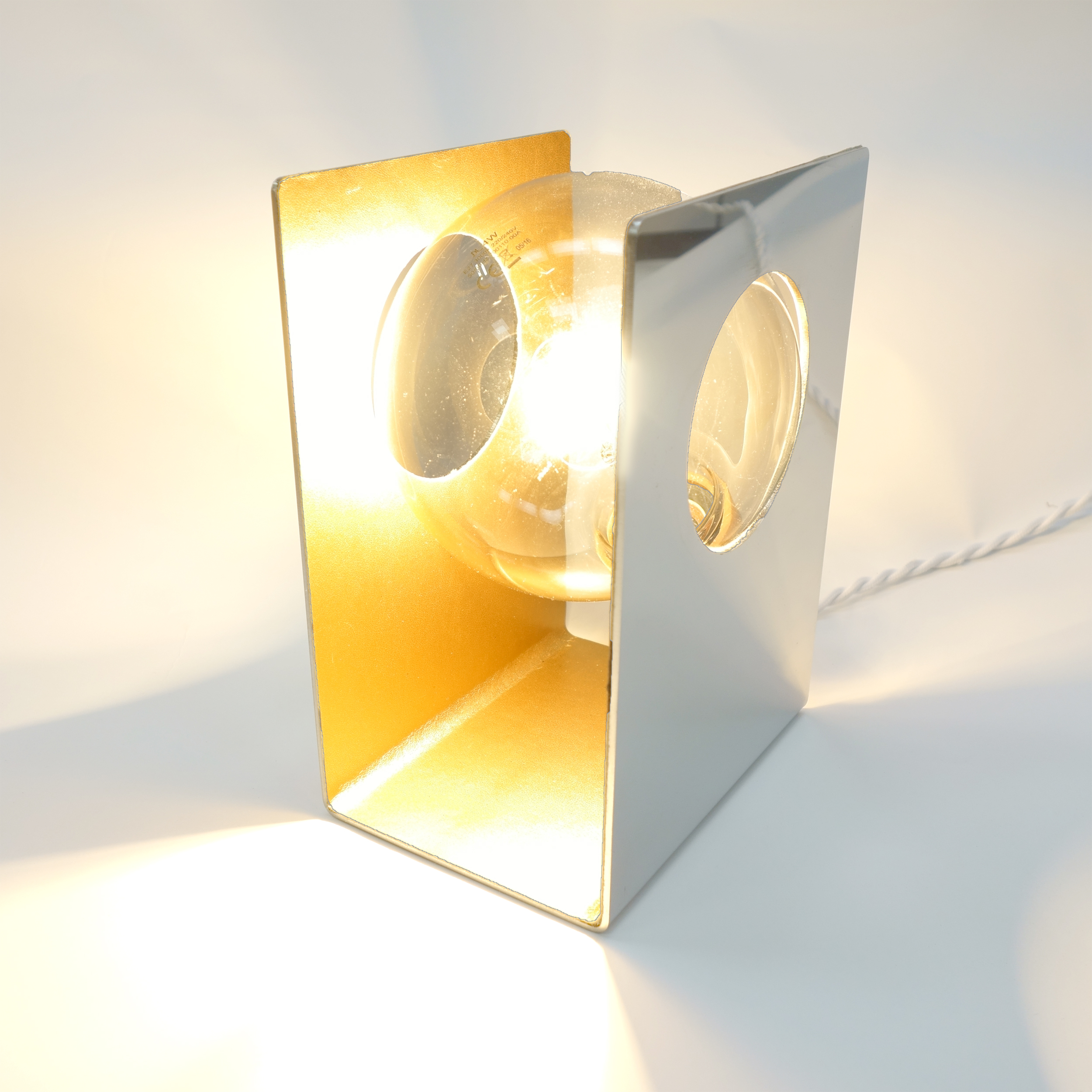 Altair Lamp by Leonardo Criolani