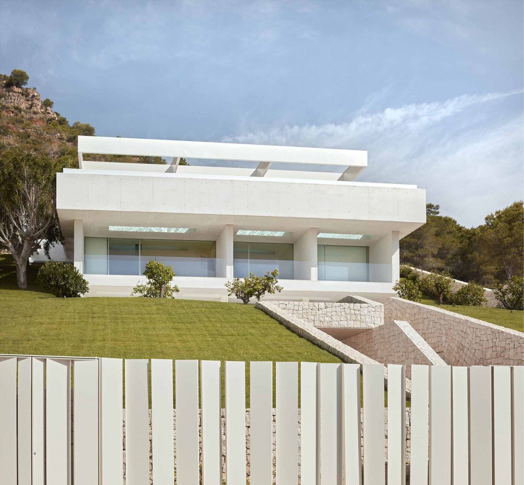 Quarry House in Valencia, Spain by Ramon Esteve Estudio