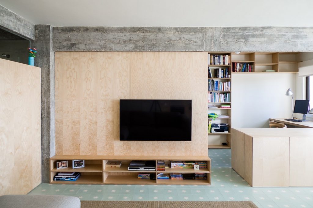 Telheiras Apartment in Lisbon, Portugal by Miguel Marcelino