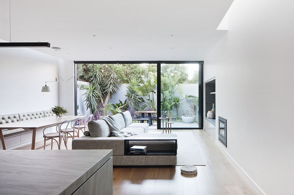 Courtyard House in Melbourne, Australia by Robson Rak Architects