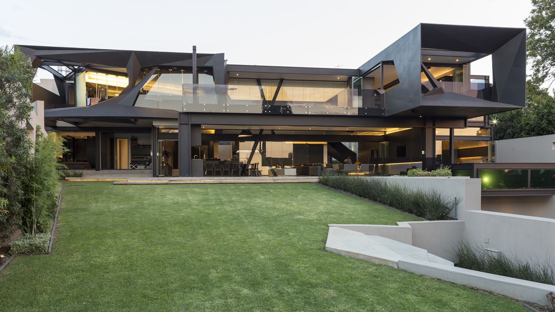 Kloof Road House in Germiston, South Africa by Nico van der Meulen Architects
