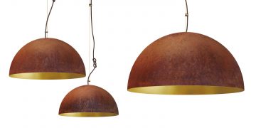 The Queen Lamp by mammalampa