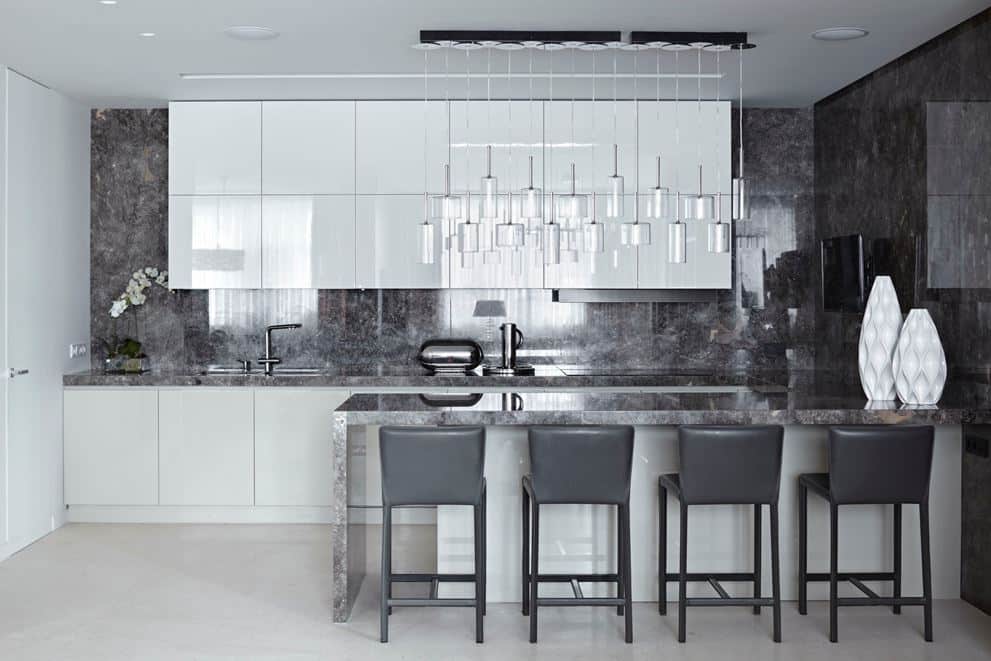 The Apartment on Alexander Nevsky St in Moscow, Russia by Aleksandra Fedorova Bureau
