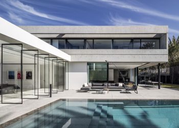 S House in Herzliya, Israel by Pitsou Kedem Architects