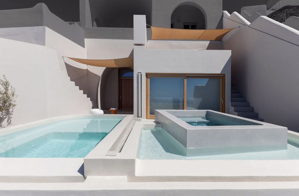 House in Firostefani, Greece by Kapsimalis Architects