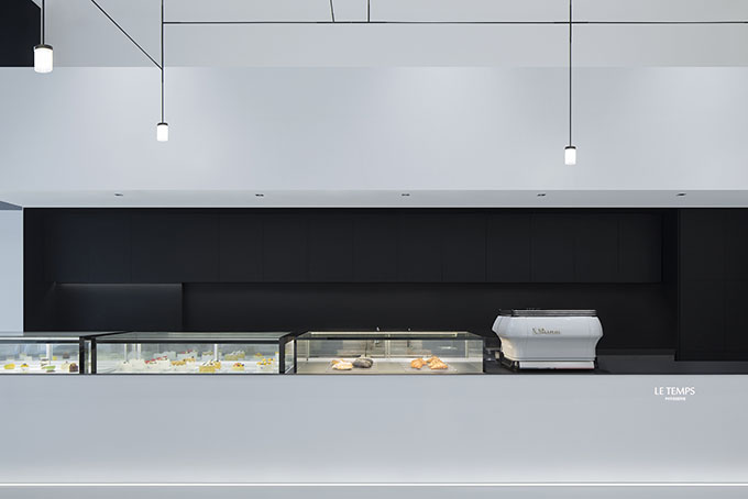 Le Temps Pâtisserie in Fuzhou, China by DC. Design