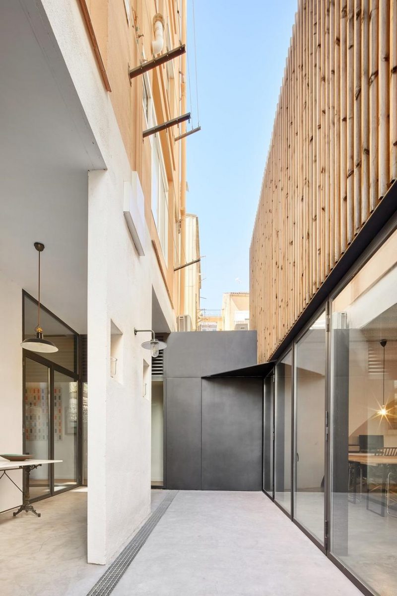 Old Book Warehouse Converted in Barcelona, Spain by Mas-Aqui Architecture & Interior Design