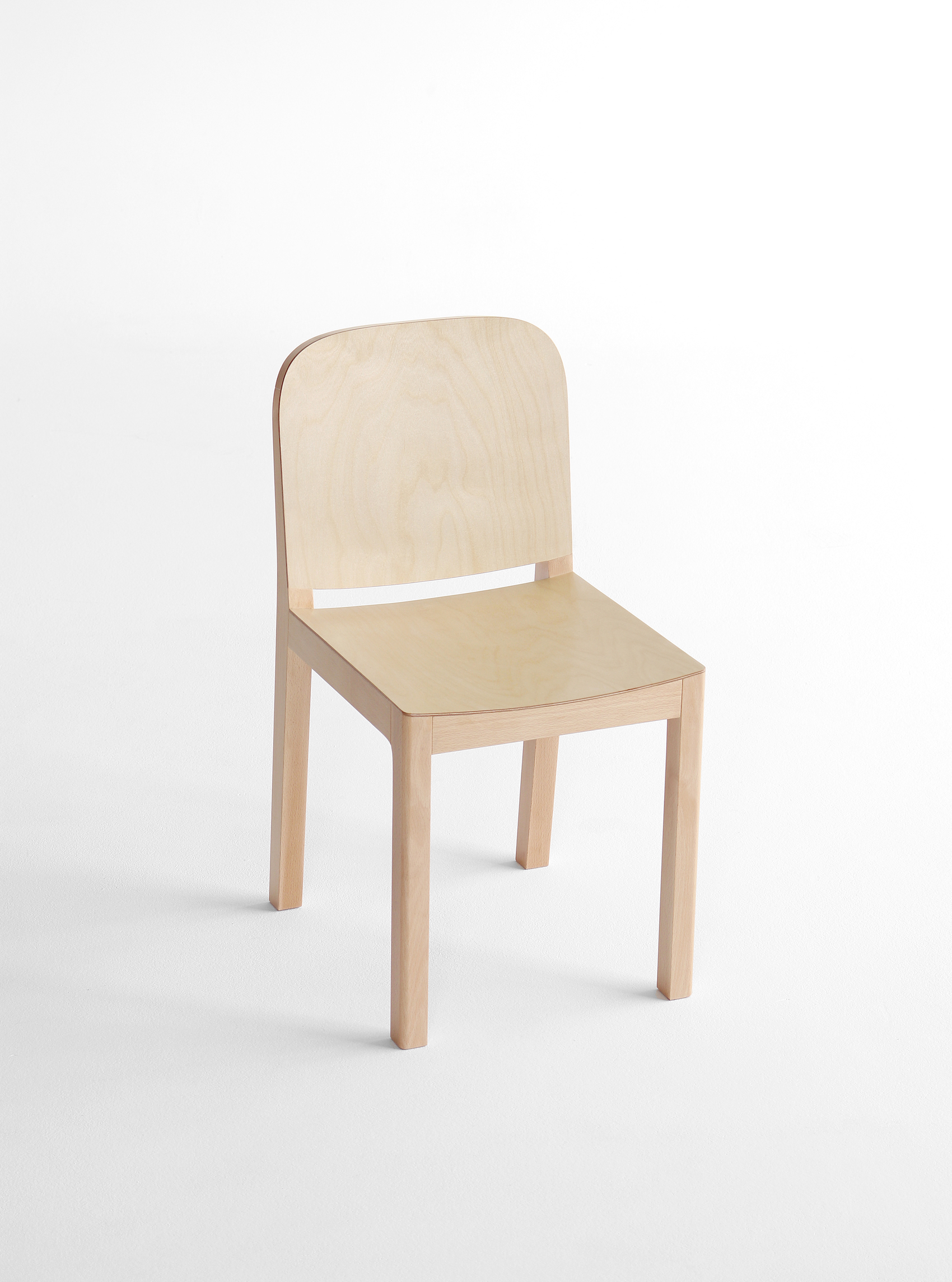 Gyeol Chair by Jungmo Yang