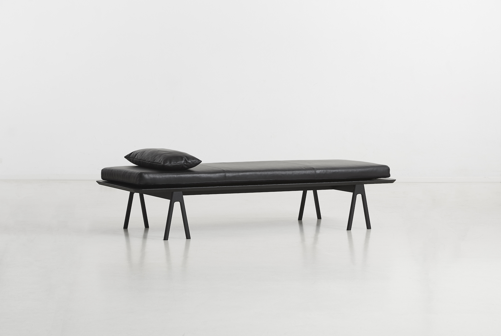 Level Daybed by MSDS Studio