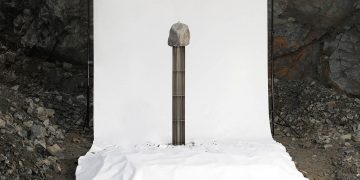 Weight Sculpture by Jinsik Kim