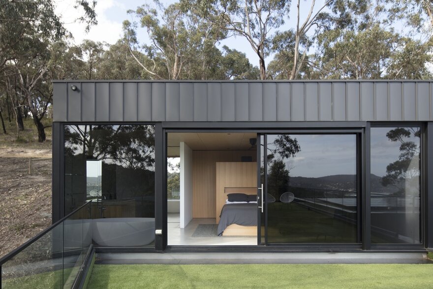 Skyline Home by Lachlan Shepherd Architects in Lorne, Victoria, Australia