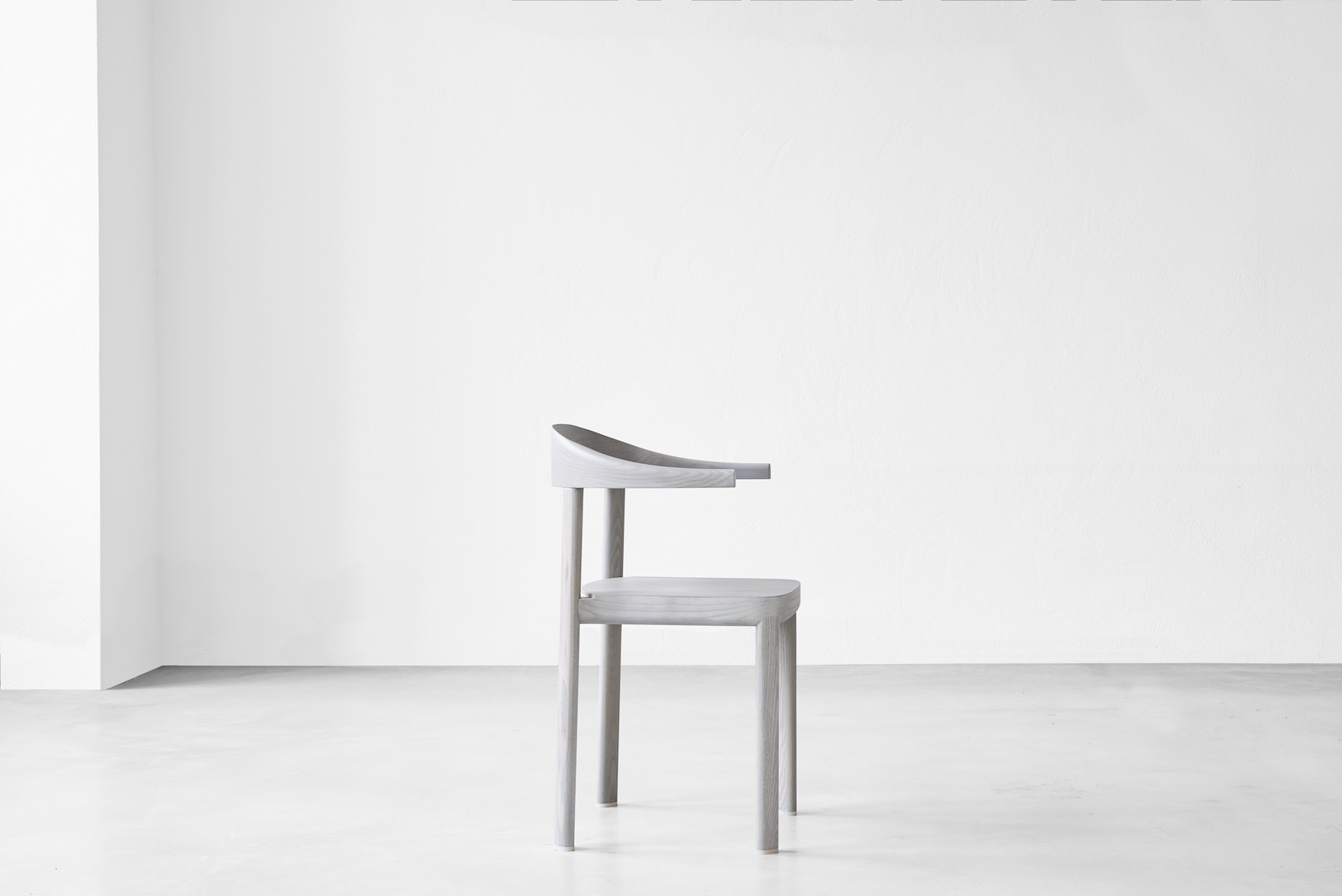 Solid Wooden Curv Chair by Jörg Boner