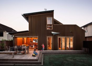 Evans Family Home by Bull O’Sullivan Architecture in Auckland, New Zealand