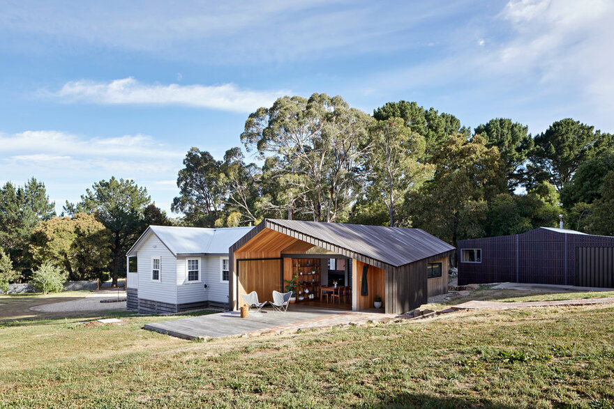 Modern Timber-Clad Addition by Solomon Troup Architects in Eganstown, Victoria, Australia