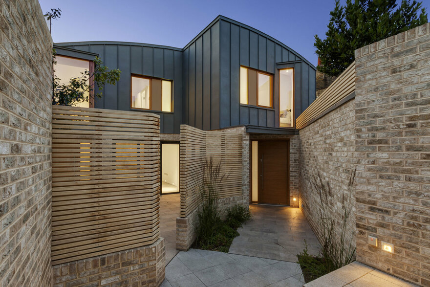 New-Build Courtyard Houses by FORMstudio in London Borough of Southwark, United Kingdom