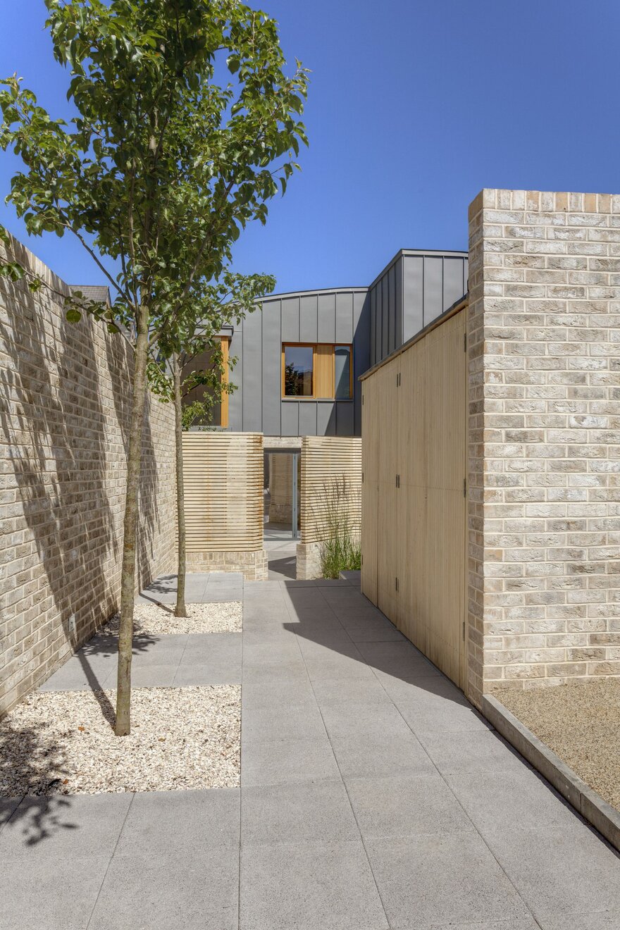 New-Build Courtyard Houses by FORMstudio in London Borough of Southwark, United Kingdom
