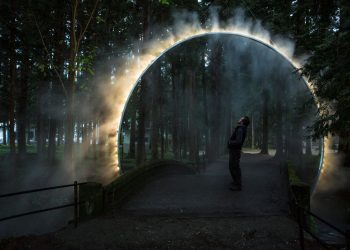 A Sculptural Arch of Mist by James Tapscott in Omachi, Japan