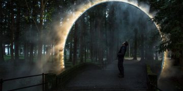 A Sculptural Arch of Mist by James Tapscott in Omachi, Japan
