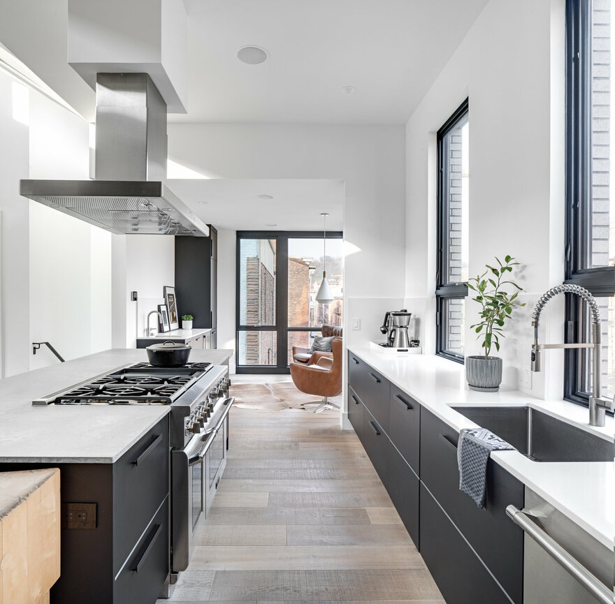Wittenberg Residence by PLATTE Architecture + Design in Over-The-Rhine, Cincinnati, Ohio