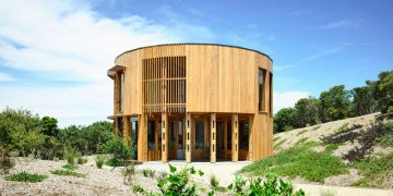 The St Andrews Beach House by Austin Maynard Architects in Mornington Peninsula, Australia