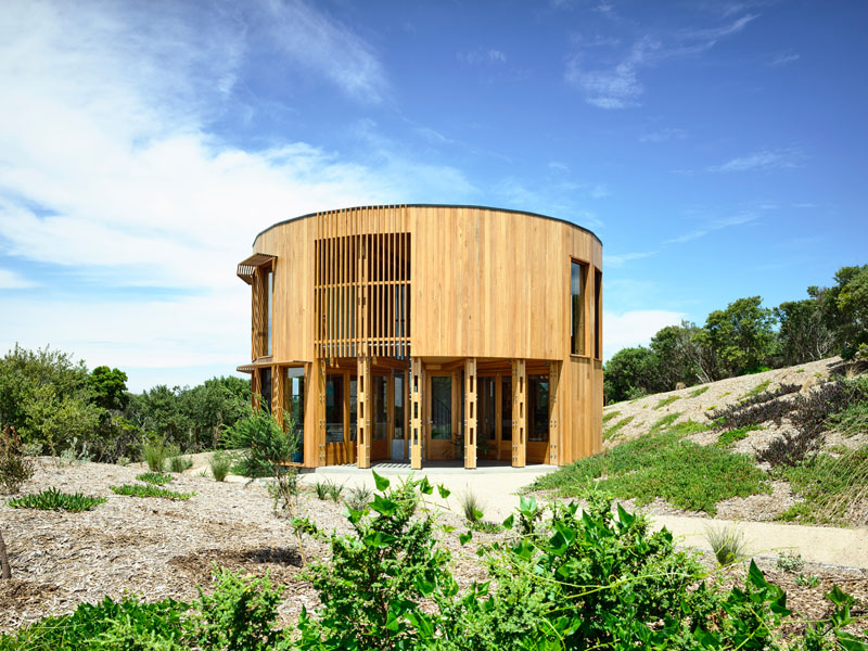 The St Andrews Beach House by Austin Maynard Architects in Mornington Peninsula, Australia