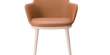 Upholstered chair with Armrests by Enrico Franzolini
