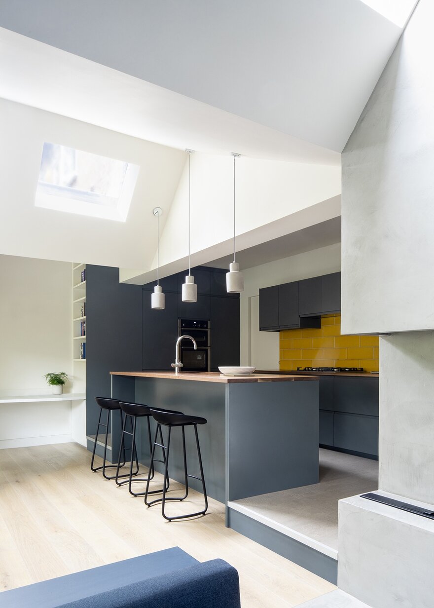 End-of-Terrace Family House Extension by Gruff in London, United Kingdom