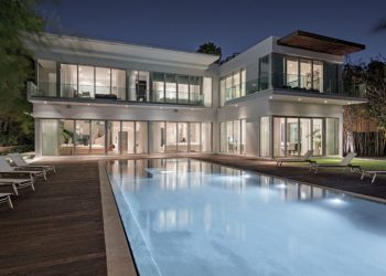 The Floating Frames House by Kobi Karp Architecture & Interior Design on La Gorce Island