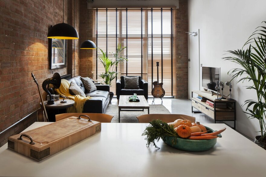 Industrial Style Flat by Orchestrate Ltd in Fulham, United Kingdom