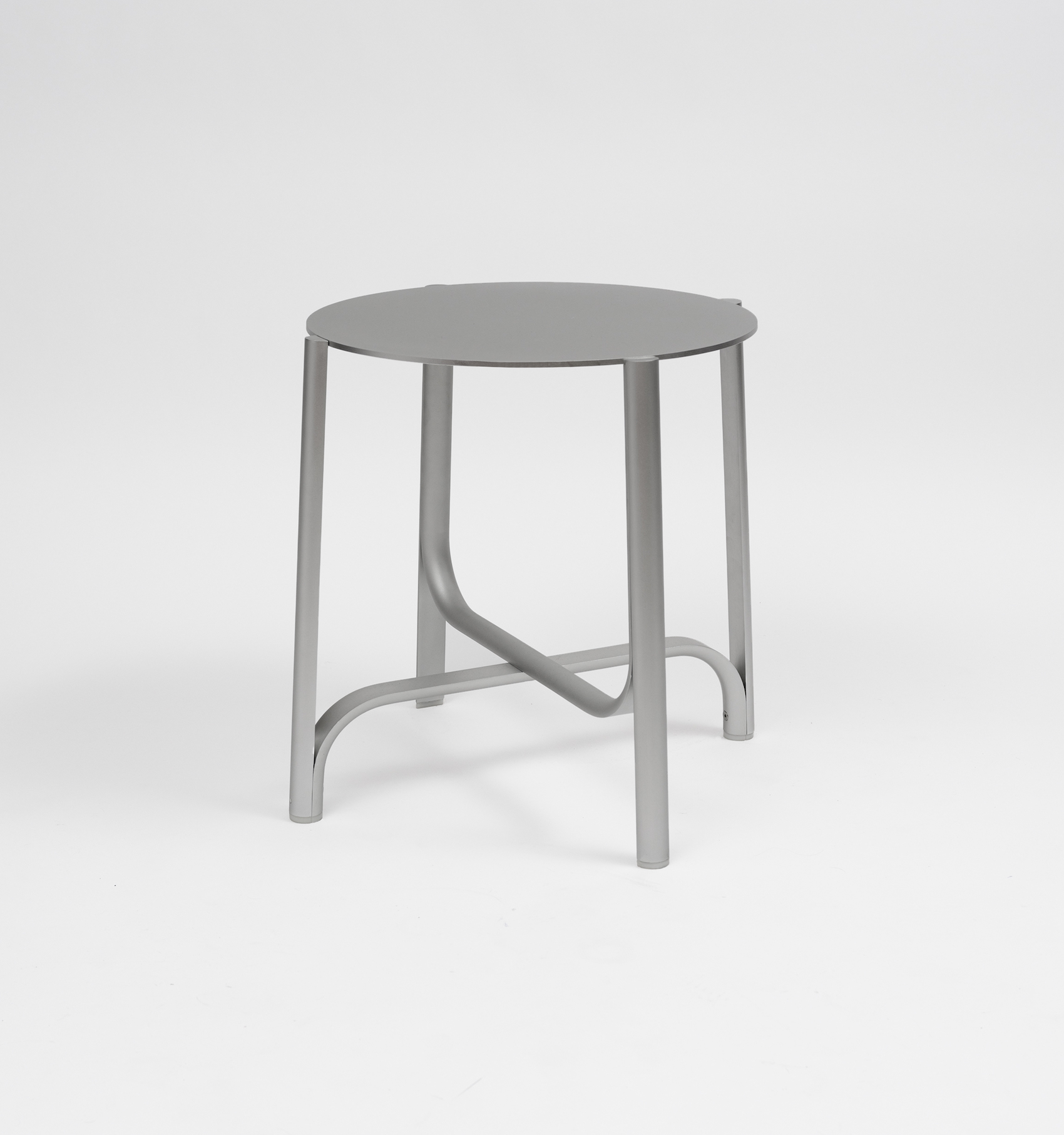 401 Minimalist Table by Jamie Wolfond