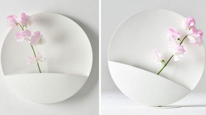 Minimalist White Flower Vase ‘Picture’ by Shinya Oguchi