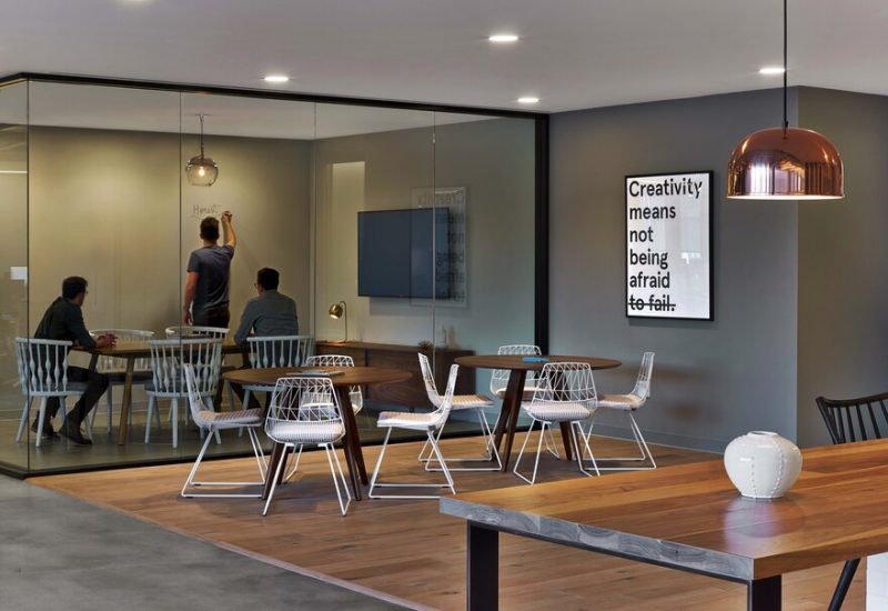 Working Environment / The Honest Company by Rapt Studio in Los Angeles, California, United States