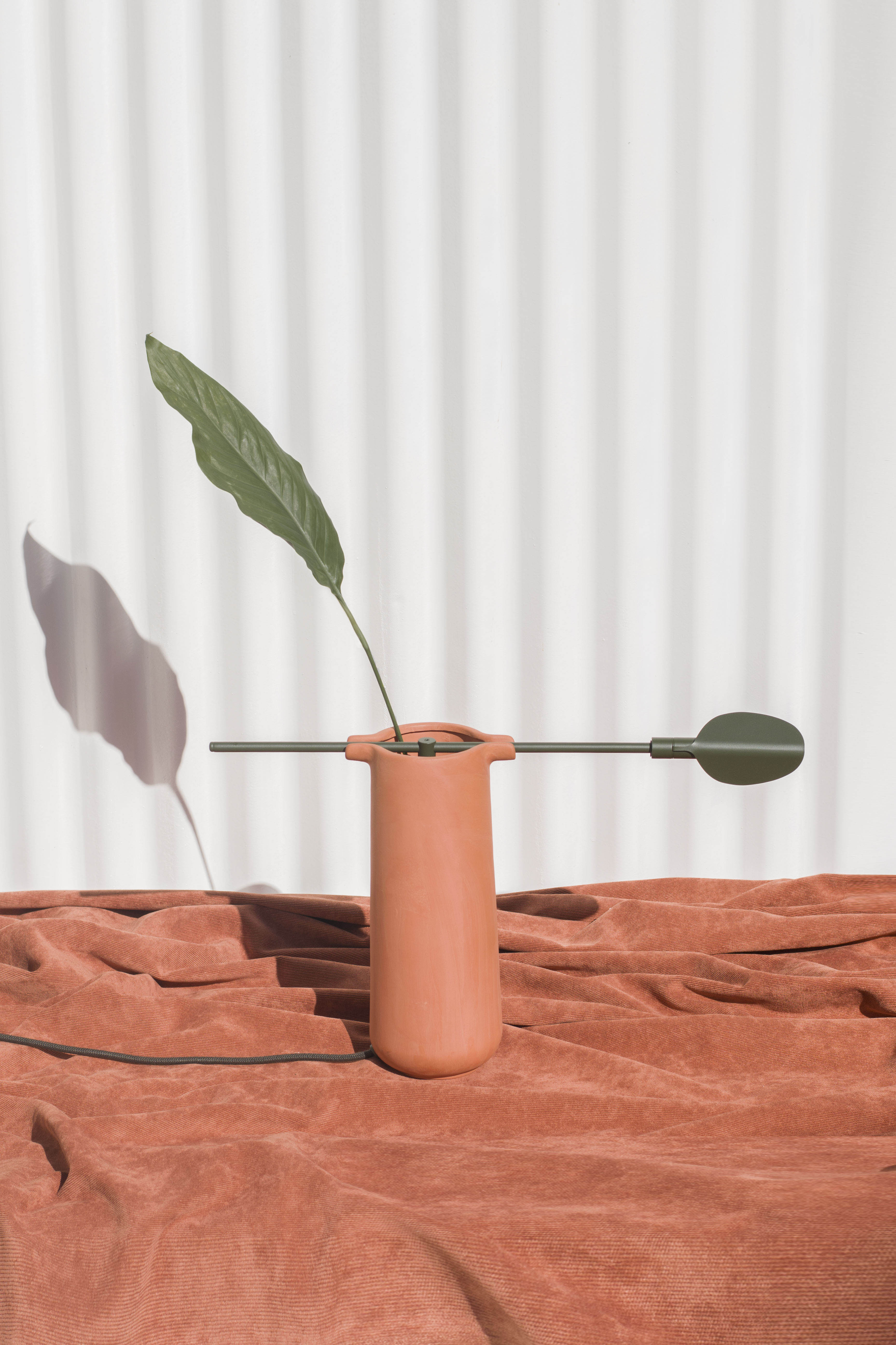 Minimalist Baobá Lamp by Ventura Lab