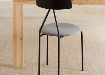 Minimalist Furniture: Gofi Chair by Goula / Figuera Studio﻿