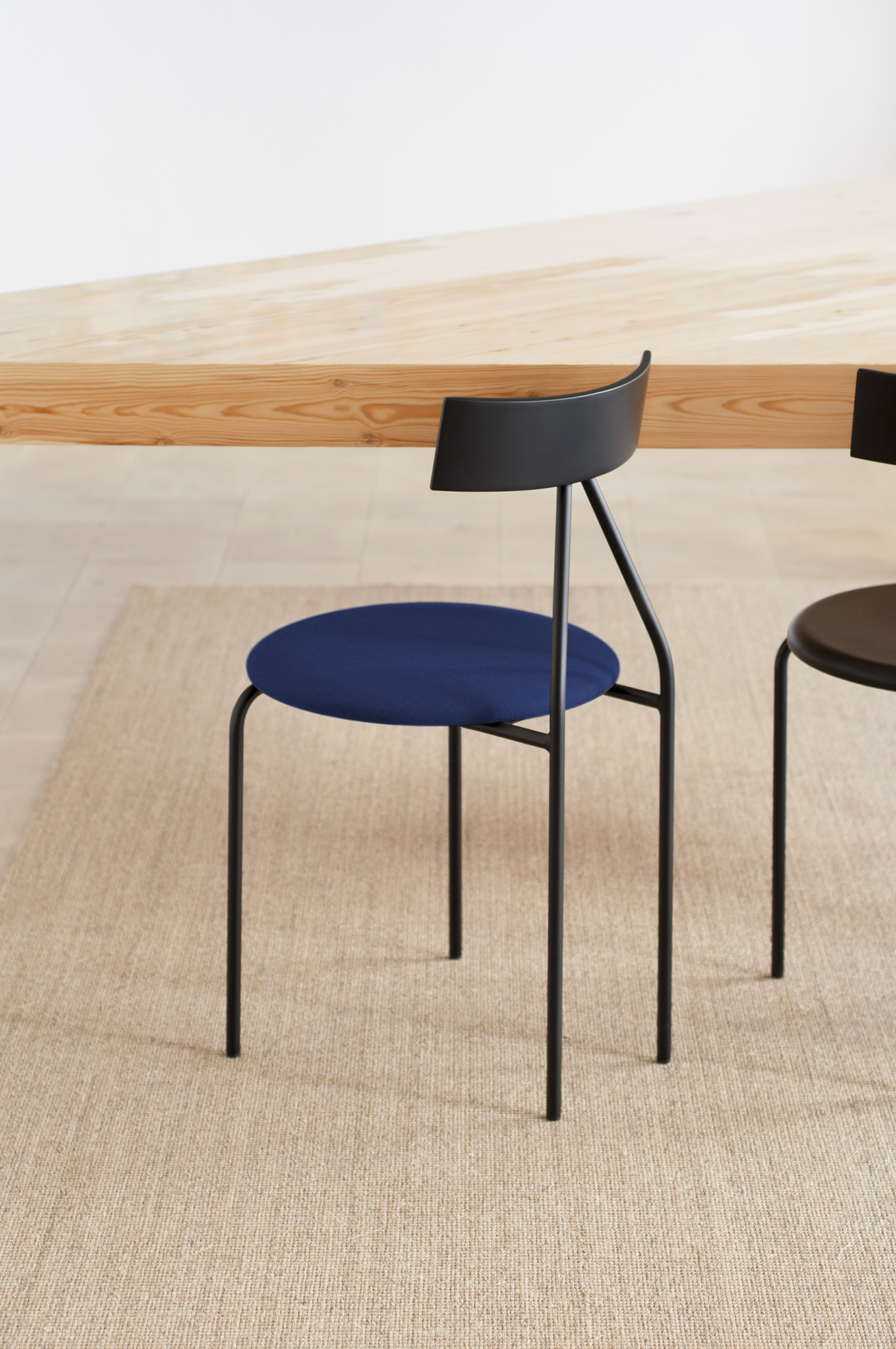Minimalist Furniture: Gofi Chair by Goula / Figuera Studio﻿