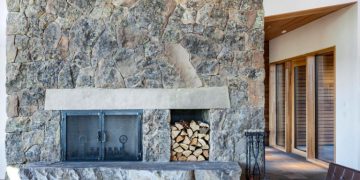 The Live Edge Residence by Nathan Good Architects in Central Oregon