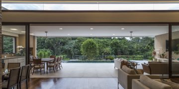 Contemporary Single-Storey House by Belluzzo Martinhao Arquitetos in Cotia, Brazil