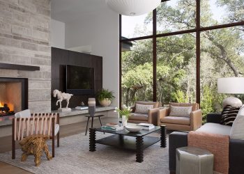 Westview Cliffside Residence by McCollum Studio Architects in Austin, Texas