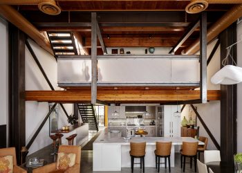 Counterbalance Loft by Eggleston Farkas Architects in Seattle, United States