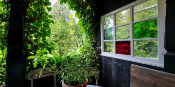 How to Create the Perfect Outdoor Room