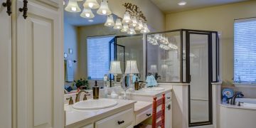 Bathtub vs Shower Enclosure: Which One Should You Get?