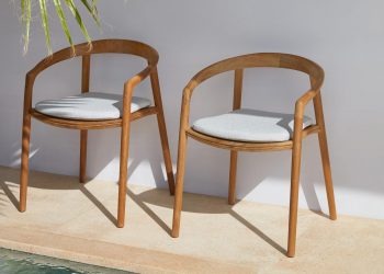 Solid Armchair by Manutti