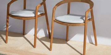 Solid Armchair by Manutti