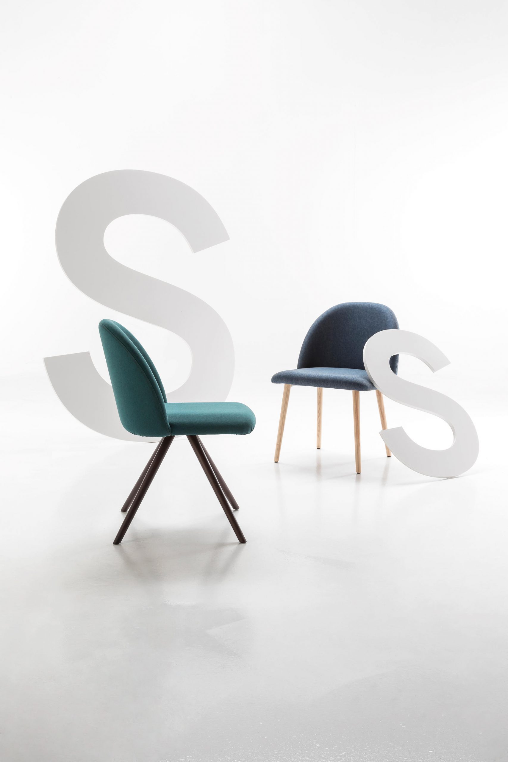 Bloom Chair by Luxy