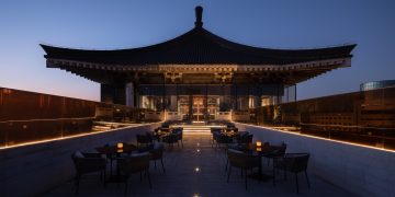 LeCoq Wine & Bistro in Xian, China by RooMoo Design Studio