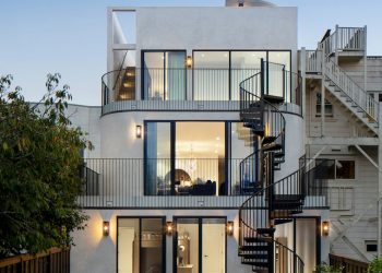 Wraparound House in San Francisco, CA by Spiegel Aihara Workshop