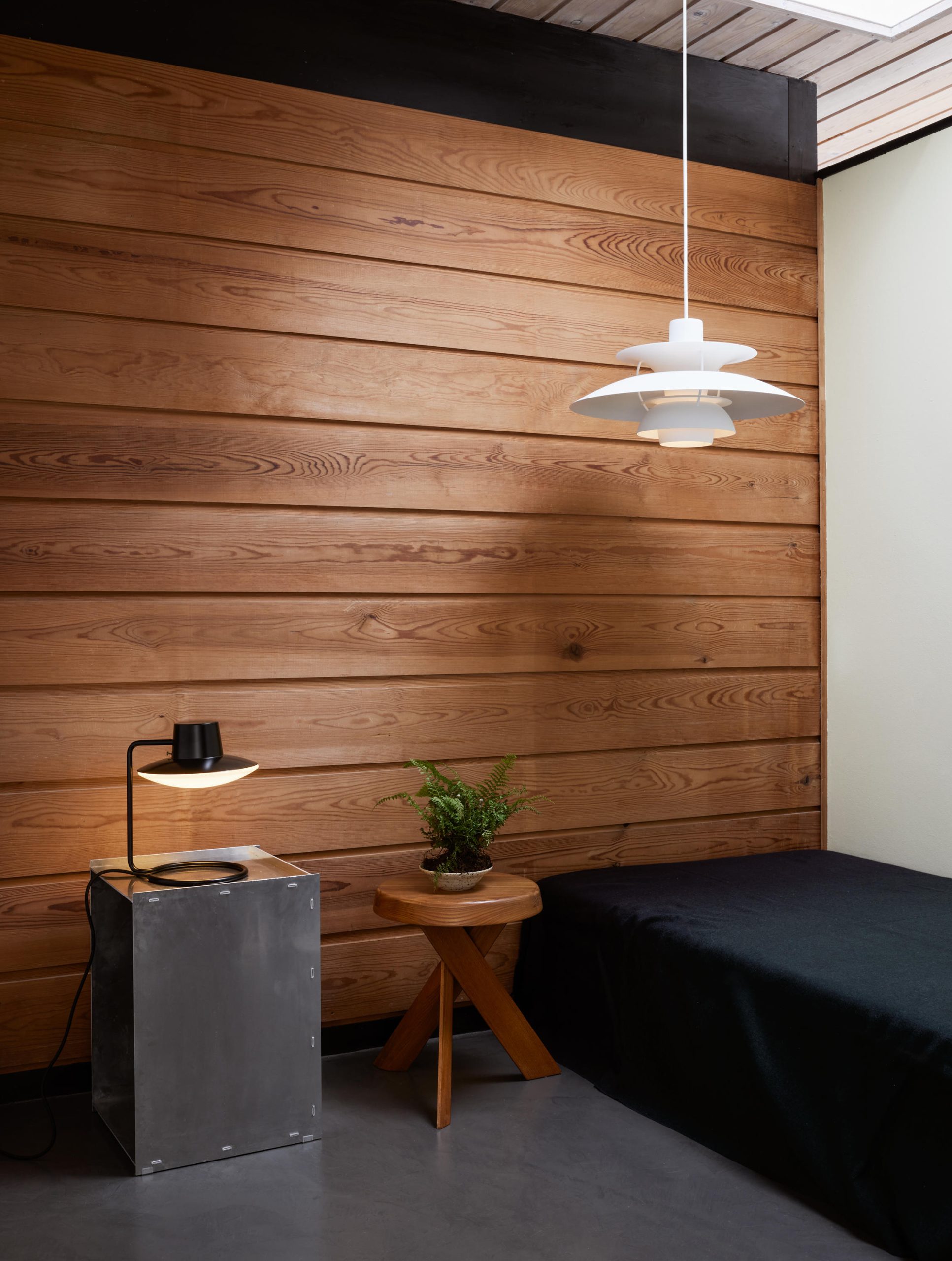 AJ Oxford Table Lamp by Arne Jacobsen for Louis Poulsen
